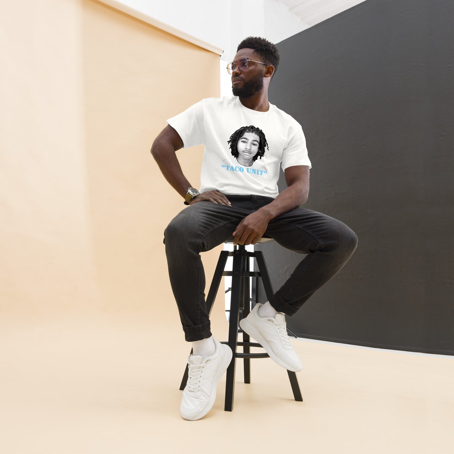 Standard Unisex Classic Tees (Blk/White image)